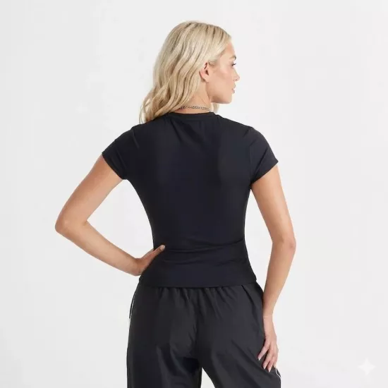 Esnek Slim-Fit Tişört 