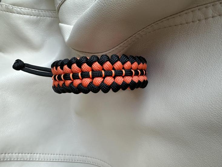 Paracord Orangewall