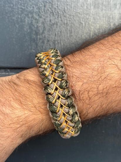 Golden Weave Paracord Bileklik